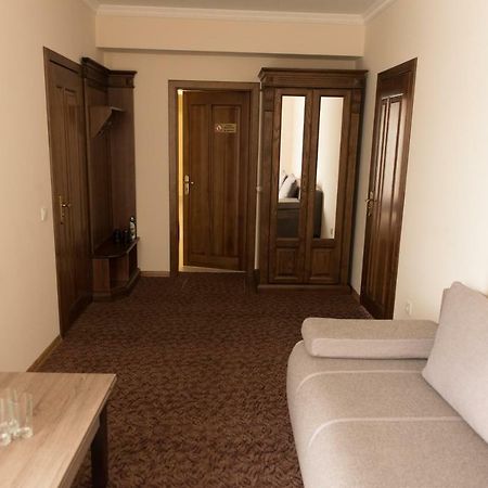 Hotel Korona Kolybayevka ภายนอก รูปภาพ