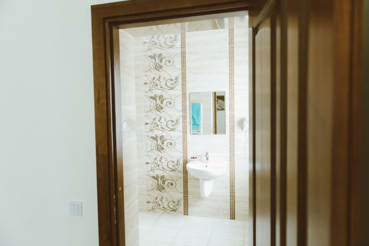 Hotel Korona Kolybayevka ภายนอก รูปภาพ