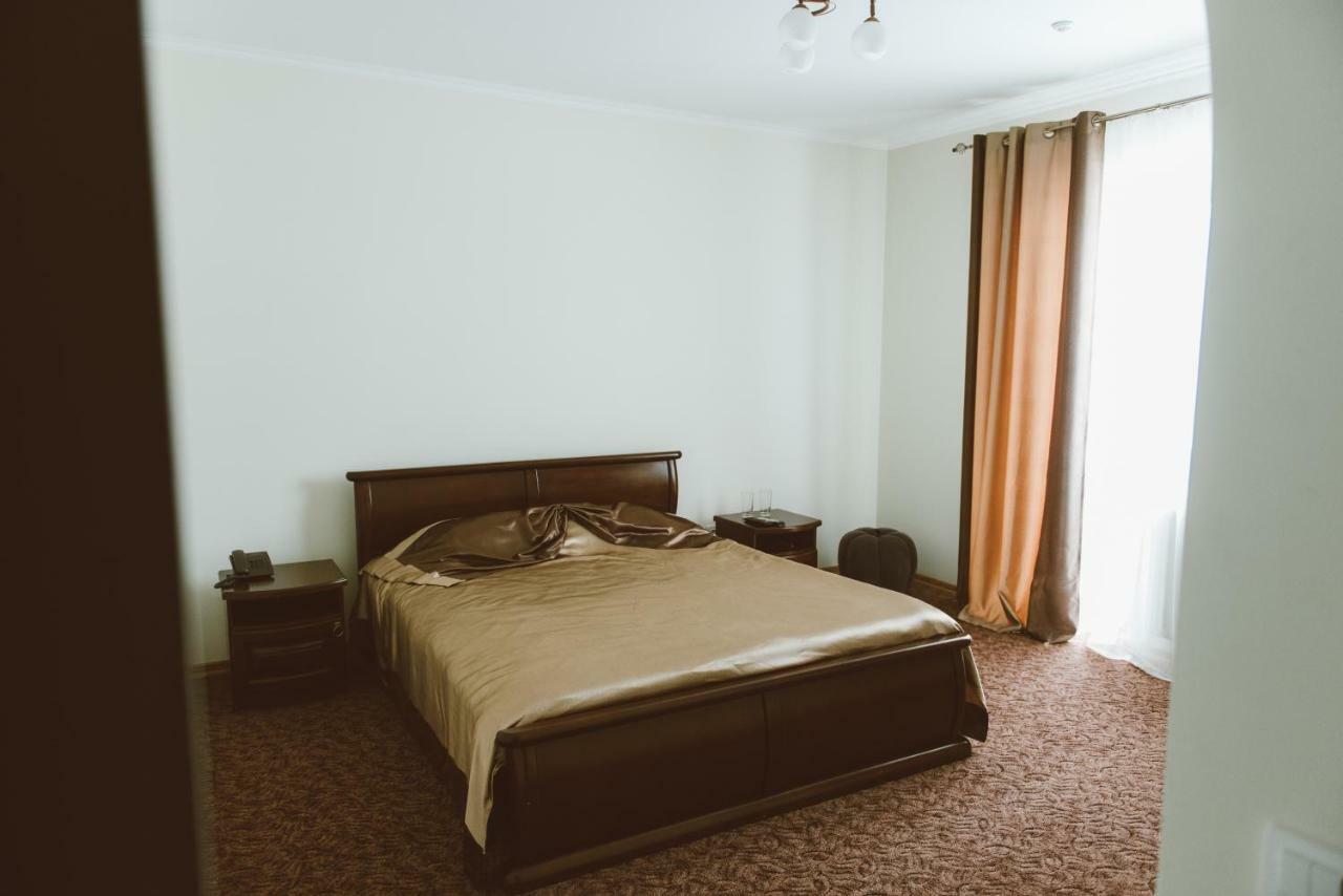 Hotel Korona Kolybayevka ภายนอก รูปภาพ