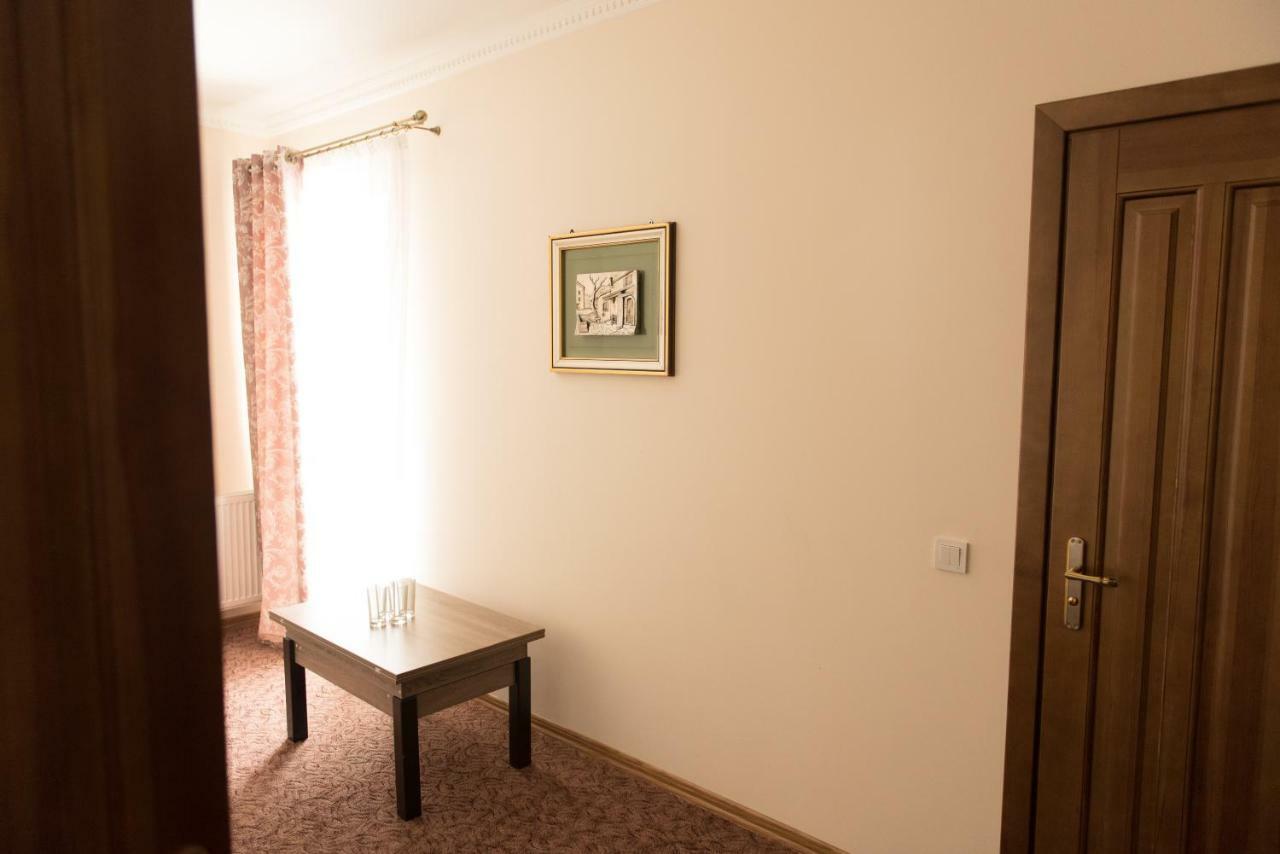 Hotel Korona Kolybayevka ภายนอก รูปภาพ